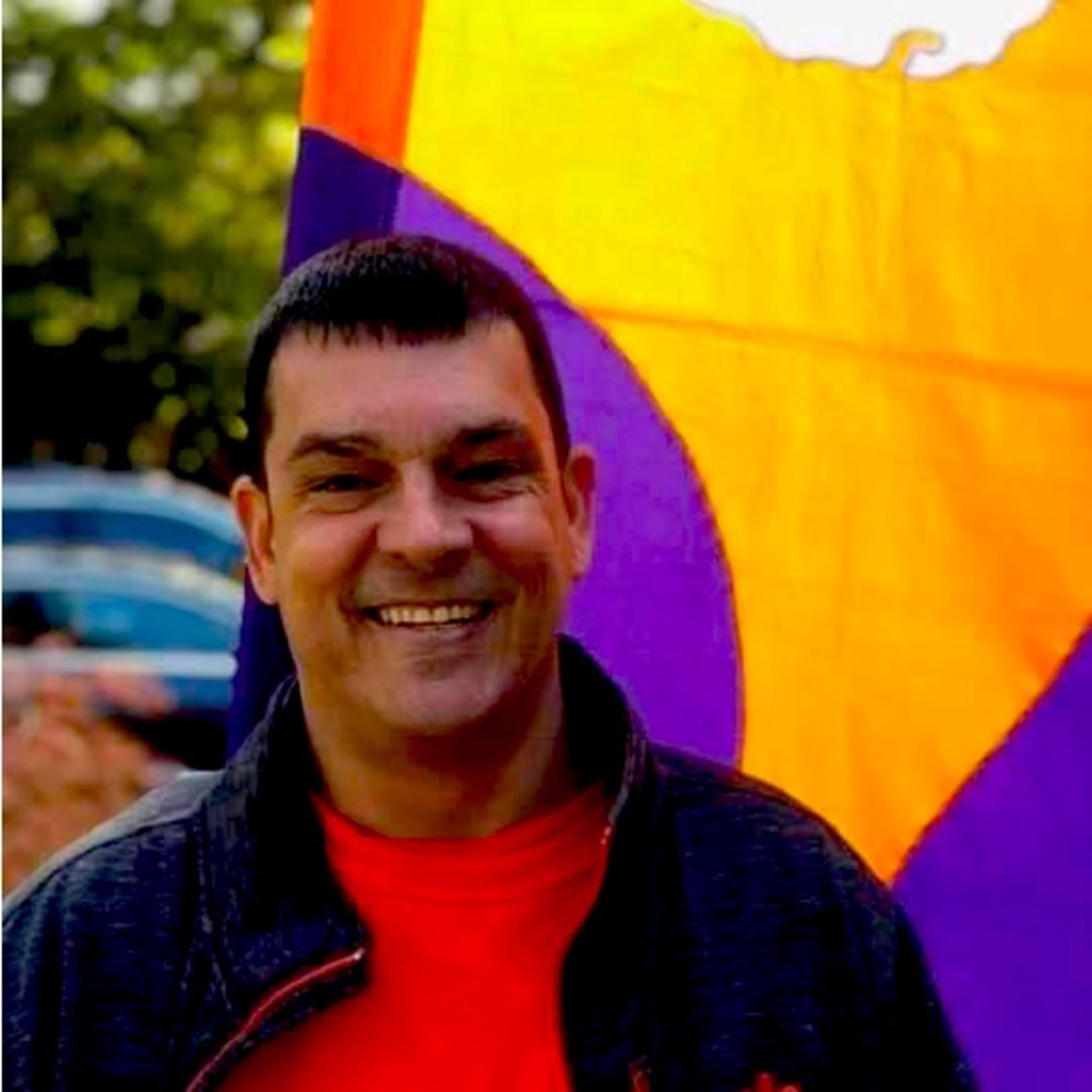 Meet your Posher, Stuart